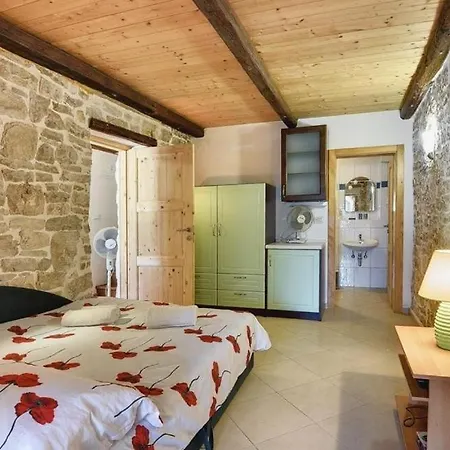 Вилла Sherpa By Guide Stranici kod Lovreca